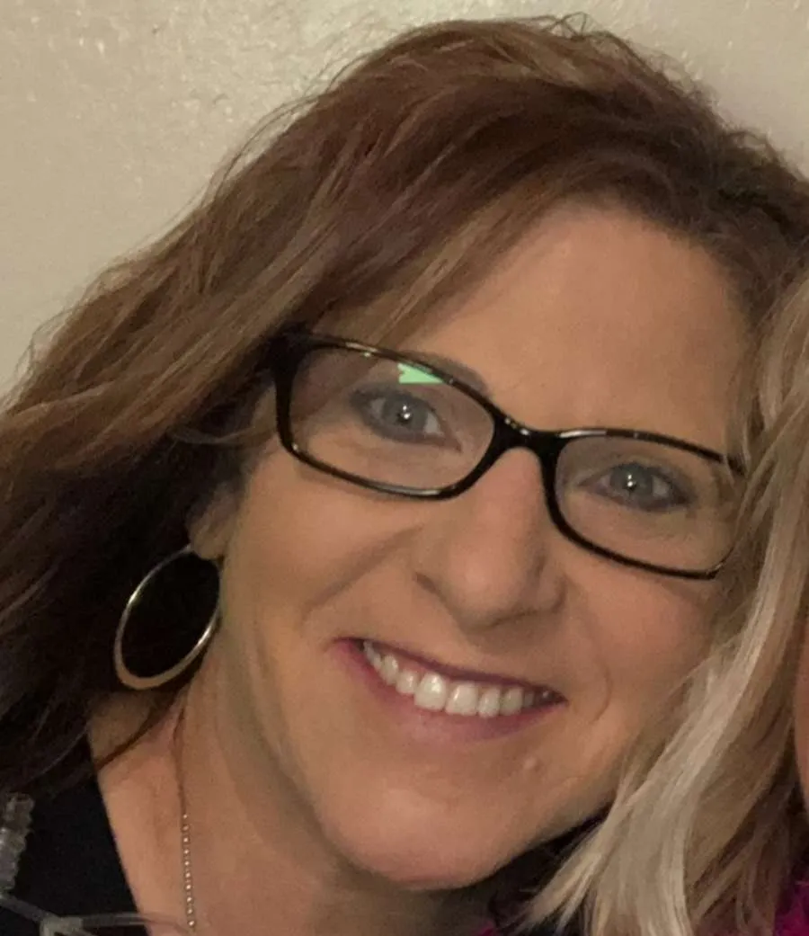 Debi Belus Meredith, EA